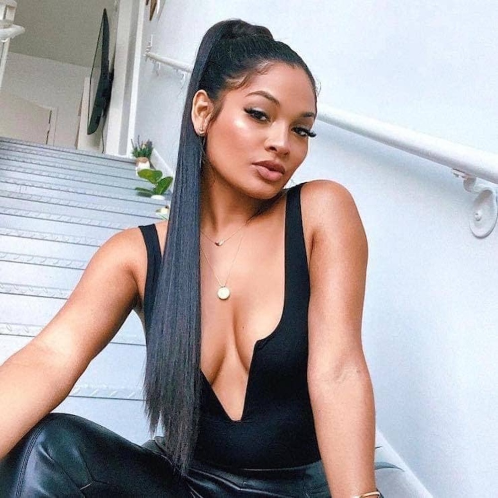I.N.H. Ponytail clip in  extension black jet